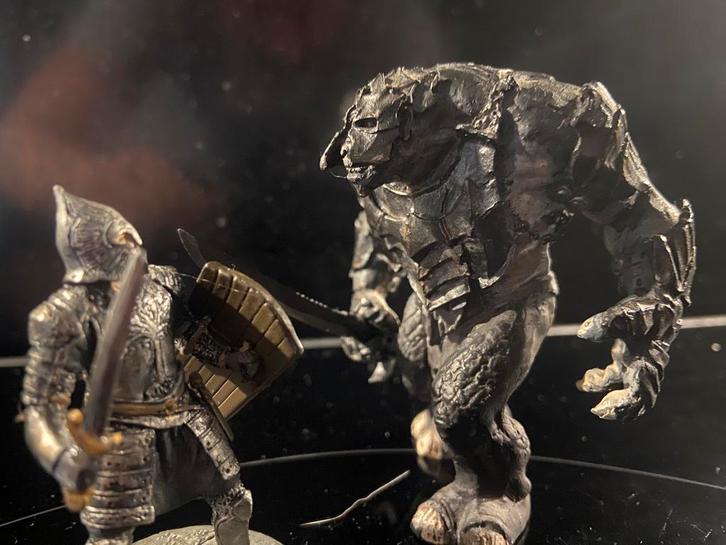 NLP lord of the rings specials: Belgerings Trol met soldaat, Verzamelen, Lord of the Rings, Zo goed als nieuw, Actiefiguurtje