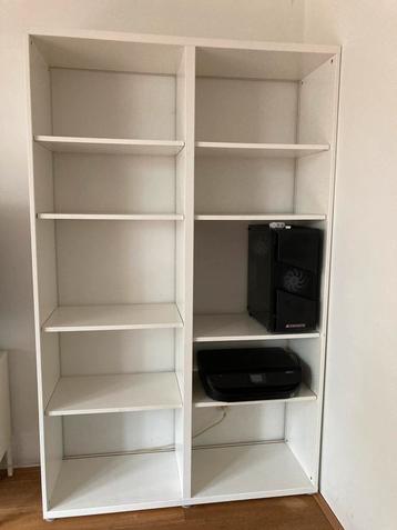 IKEA Boekenkast - Praktisch en Stijlvol!