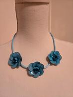 Blauwe Bloemketting - Romantisch Accessoire, Ophalen of Verzenden, Nieuw, Blauw, Kunststof