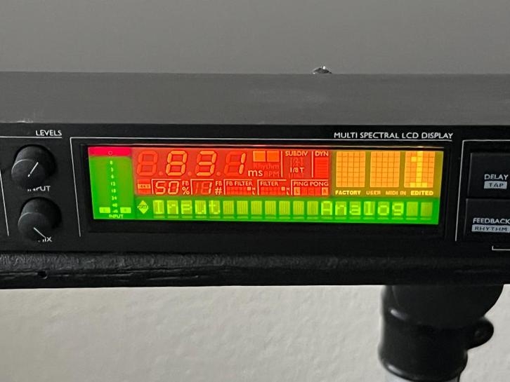T.C. Electronic D-Two multi tap delay processor, Muziek en Instrumenten, Effecten, Zo goed als nieuw, Delay of Echo, Ophalen of Verzenden