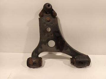 Draagarm links voor Mercedes-Benz B-Klasse beschikbaar voor biedingen