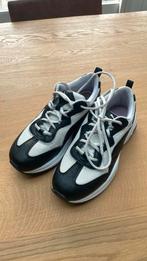 Puma sneakers zwart/wit, Ophalen of Verzenden, Zo goed als nieuw, Wit, Sneakers of Gympen