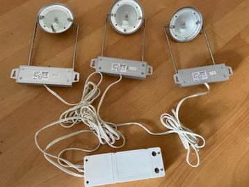 Set van 3 INREDA kastlampjes van IKEA beschikbaar voor biedingen