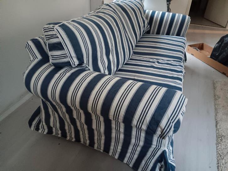 Ikea Ektorp 2-zits bank blauw/wit gestreepte hoezen, Huis en Inrichting, Banken | Sofa's en Chaises Longues, Gebruikt, Tweepersoons