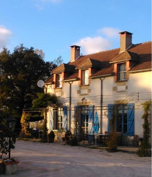 huis, gîte, B&B, Bourgogne - Frankrijk + 3,4 ha. grond, Huizen en Kamers, Buitenland, Frankrijk, Woonhuis, Landelijk
