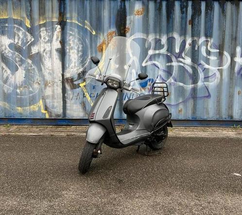 Vespa sprint, Fietsen en Brommers, Scooters | Vespa, Gebruikt, Overige modellen, Maximaal 25 km/u, Benzine, Ophalen