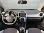Toyota Aygo 1.0 VVT-i x-play 1-Eigenaar|Airco|Camera|Dealer, Auto's, Voorwielaandrijving, Euro 5, Gebruikt, 4 stoelen