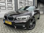 Bmw 1-serie 118i Edition Sport Automaat Pano NAP!, Auto's, 65 €/maand, Gebruikt, Bruin, Bedrijf