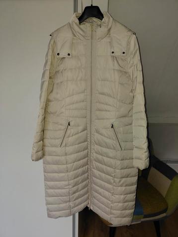 Lange winterjas Claudia Sträter beschikbaar voor biedingen