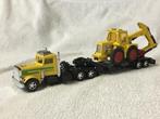 Peterbilt vrachtwagen met dieplader met tractor met kraan, Ophalen of Verzenden, Zo goed als nieuw, Bus of Vrachtwagen, Matchbox