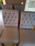 Mooie grijze stoelen met knopen, Huis en Inrichting, Stoelen, Ophalen, Gebruikt, Klassiek, Vier
