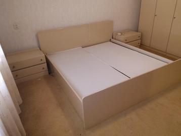 Complete slaapkamer ameublement 