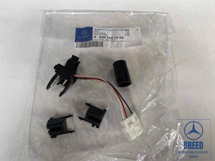 NOS montagetoebehoor Hirschmann AUTA 6000KE antenne, Auto diversen, Autoradio's, Ophalen of Verzenden