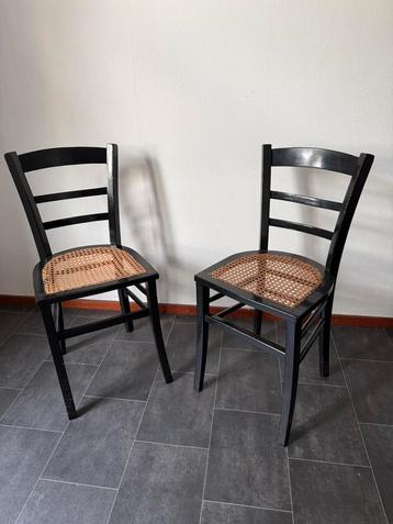 2x rotan stoel beschikbaar voor biedingen