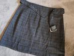 Kort grijs Schots rokje, Zwart, Maat 46/48 (XL) of groter, Ophalen of Verzenden, Zo goed als nieuw