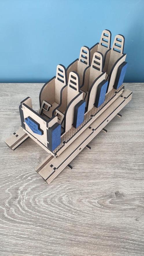 Rollercoaster 3D model houten achtbaan karretje op baan., Antiek en Kunst, Kunst | Beelden en Houtsnijwerken, Ophalen of Verzenden