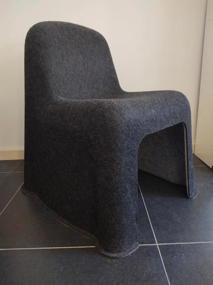 Hay 'Nobody chair' stoel | lichtgewicht naalvilt, Huis en Inrichting, Stoelen, Gebruikt, Twee, Overige materialen, Grijs, Ophalen