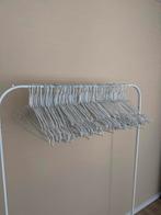 Witte kledinghangers - Gratis af te halen, Ophalen, Gebruikt, Metaal, Kinderen en Volwassenen