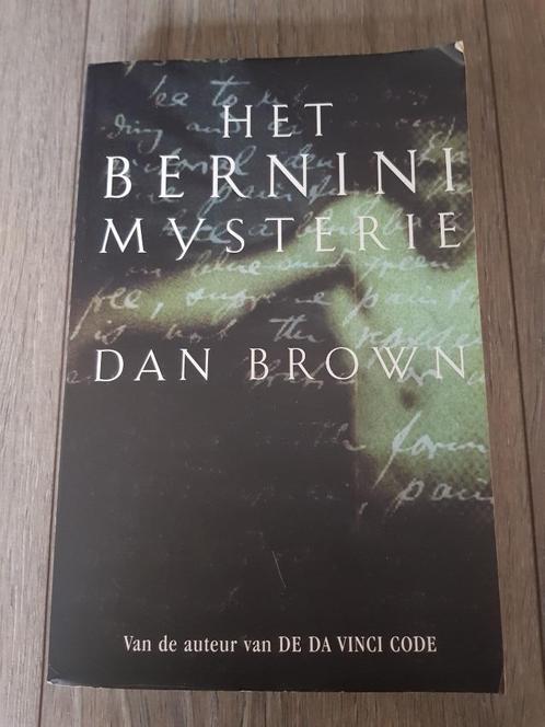 Boek : Het Bernini mysterie van Dan Brown, Boeken, Thrillers, Gelezen, Amerika, Ophalen of Verzenden