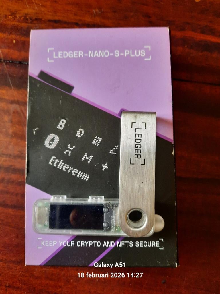 Ledger Nano S Plus - Crypto Wallet, Ophalen of Verzenden, Zo goed als nieuw