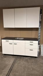 Panty / Bijkeuken - Wit Mat - Ingelegde spoelbak + Kraan, Ophalen, Wit, 150 tot 200 cm, Nieuw