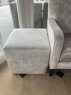 Gorinchem: 2x Belgano fauteuil stoel + 2x poef dierenprint, Huis en Inrichting, Fauteuils, Ophalen, Zo goed als nieuw, 75 tot 100 cm