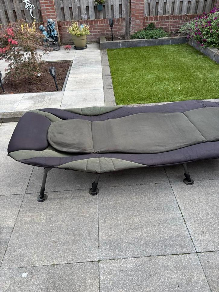 Mooie Skarp stretcher - Karper Bed, Watersport en Boten, Hengelsport | Karpervissen, Zo goed als nieuw, Ophalen of Verzenden