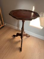 Vintage houten bijzettafel in antieke stijl, Antiek en Kunst, Antiek | Meubels | Tafels, Ophalen