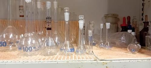 Laboratorium volmetrische kolven te koop., Huis en Inrichting, Overige Huis en Inrichting, Zo goed als nieuw, Ophalen of Verzenden
