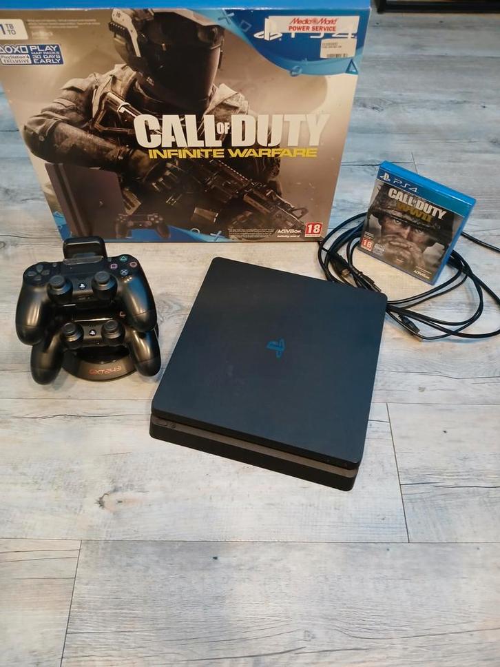 PlayStation 4 (PS4) 1TB - Inclusief dubbel lader!, Spelcomputers en Games, Spelcomputers | Sony PlayStation 4, Gebruikt, Slim