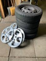 Velgen/banden/wieldoppen Kia Picanto uit 2014, Ophalen, 14 inch, 175 mm, Banden en Velgen