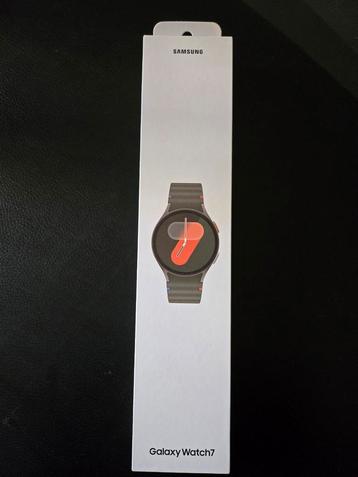 Samsung Galaxy Watch7 Green 40mm beschikbaar voor biedingen
