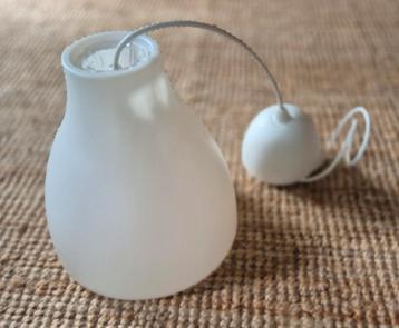 MELODI hanglamp, 2 stuks,€6 1 stuks €3 beschikbaar voor biedingen