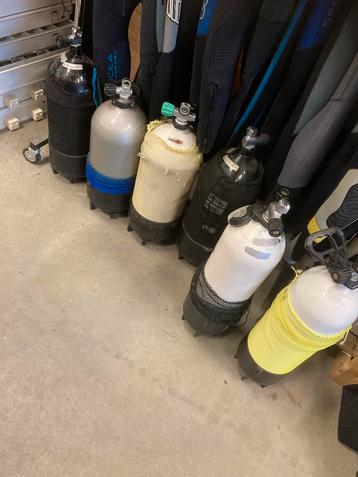 Diverse duikflessen 12L en 10L incl nieuwe keur beschikbaar voor biedingen