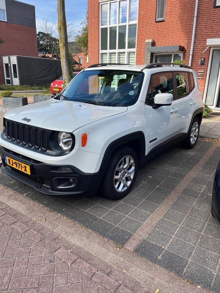 Jeep Renegade 1.4 Multiair Turbo 2016 | AUTOMAAT | Trekhaak, Auto's, Jeep, Particulier, Renegade, Airbags, Airconditioning, Bluetooth