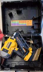 DeWalt DCN690 Accu Nagelpistool + 3 dozen spijkers, Ophalen of Verzenden, Gebruikt