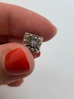 X636 Pandora goud op zilver bedel stralend, Sieraden, Tassen en Uiterlijk, Bedels, Pandora, Ophalen of Verzenden, X, 1 bedel
