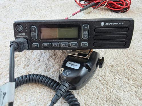 Motorola dm1600 uhf. Dmr/analoog, Telecommunicatie, Zenders en Ontvangers, Zo goed als nieuw, Zender en Ontvanger, Ophalen of Verzenden
