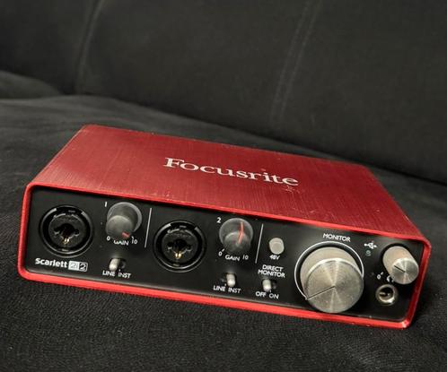 Focusrite Scarlett 2i2 2nd Gen, Computers en Software, Geluidskaarten, Zo goed als nieuw, Ophalen of Verzenden