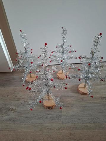 Kerstboompjes  beschikbaar voor biedingen