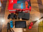 Nintendo Switch incl 256 Mb SD Kaart, Spelcomputers en Games, Ophalen of Verzenden, Zo goed als nieuw, Met 2 controllers, Switch Original