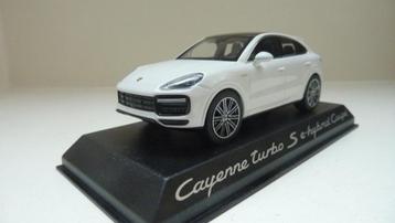 Norev Porsche Cayenne Turbo S Hybrid Coupé 1:43 beschikbaar voor biedingen