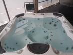 Vandaag Nu 2000€ Balboa Passion Spa Jacuzzi met TV, Tuin en Terras, Bubbelbaden en Hottubs, Ophalen of Verzenden, Gebruikt, Afdekzeil