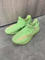 Adidas Yeezy Boost 350 V2 - Maat 44 - Lime Groen, Ophalen of Verzenden, Zo goed als nieuw, Overige kleuren, Sneakers of Gympen