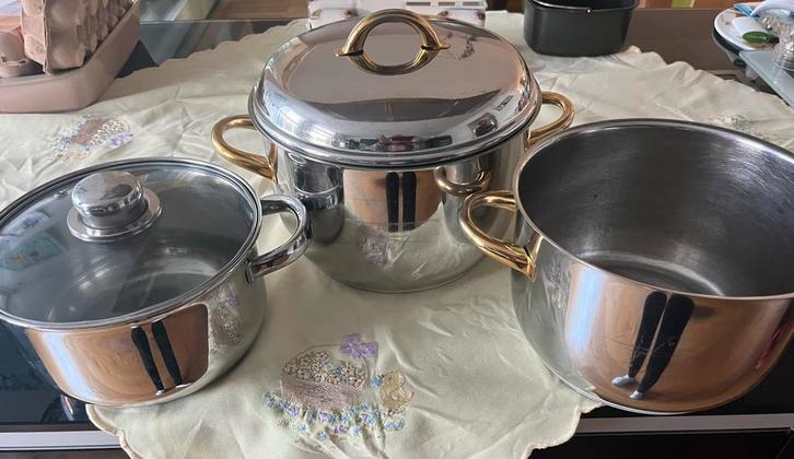 Keuken Benodigdheden: Pannen / Servies  / Vaas. .Los te koop, Antiek en Kunst, Antiek | Emaille, Ophalen of Verzenden