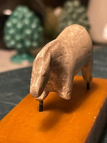 Cheval de Lourdes – officiële Louvre replica beschikbaar voor biedingen