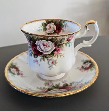 Porseleine theekopje - Royal Albert celebration collectie beschikbaar voor biedingen