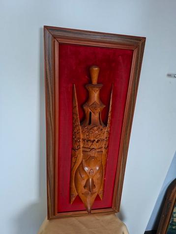 Houten Wanddecoratie Masker beschikbaar voor biedingen