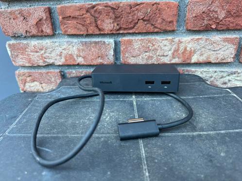 Microsoft Surface Dock 1661, Computers en Software, Dockingstations, Zo goed als nieuw, Docking station, Ophalen