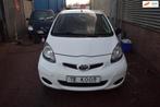 Toyota Aygo 1.0-12V Cool, Voorwielaandrijving, Euro 5, Gebruikt, 4 stoelen